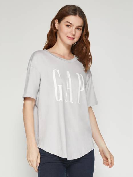 100% Organic Cotton Gap Logo Boyfriend T-Shirt